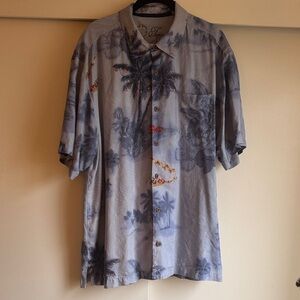 Tommy Bahama Christmas Hawaiian Print Shirt XL Silk Santa Sleigh Palm Trees Blue